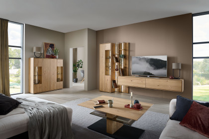 Vala living von Hartmann - Wohnwand V20 aus massiver Kerneiche
