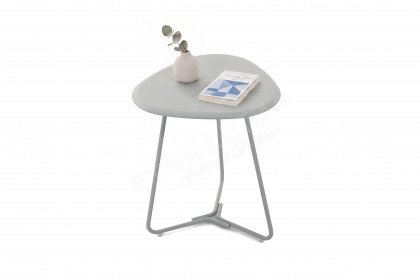 Tripod von Pode - Beistelltisch in Pale aqua mit Metallgestell