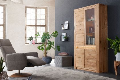 WZ-0484 von GK Möbelvertrieb - Vitrine II aus Wildeiche