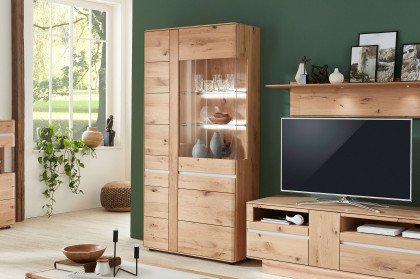 Danora Plus von Decker - Vitrine aus Asteiche